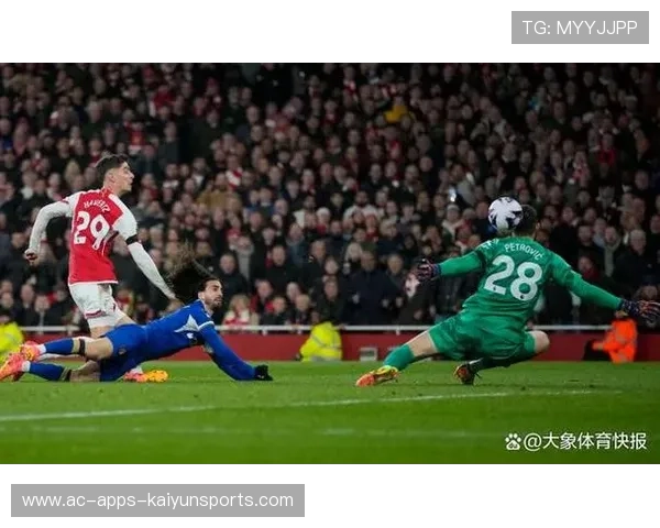 欧冠赛场上的经典对抗被解读为现代战术样本,欧冠讲解